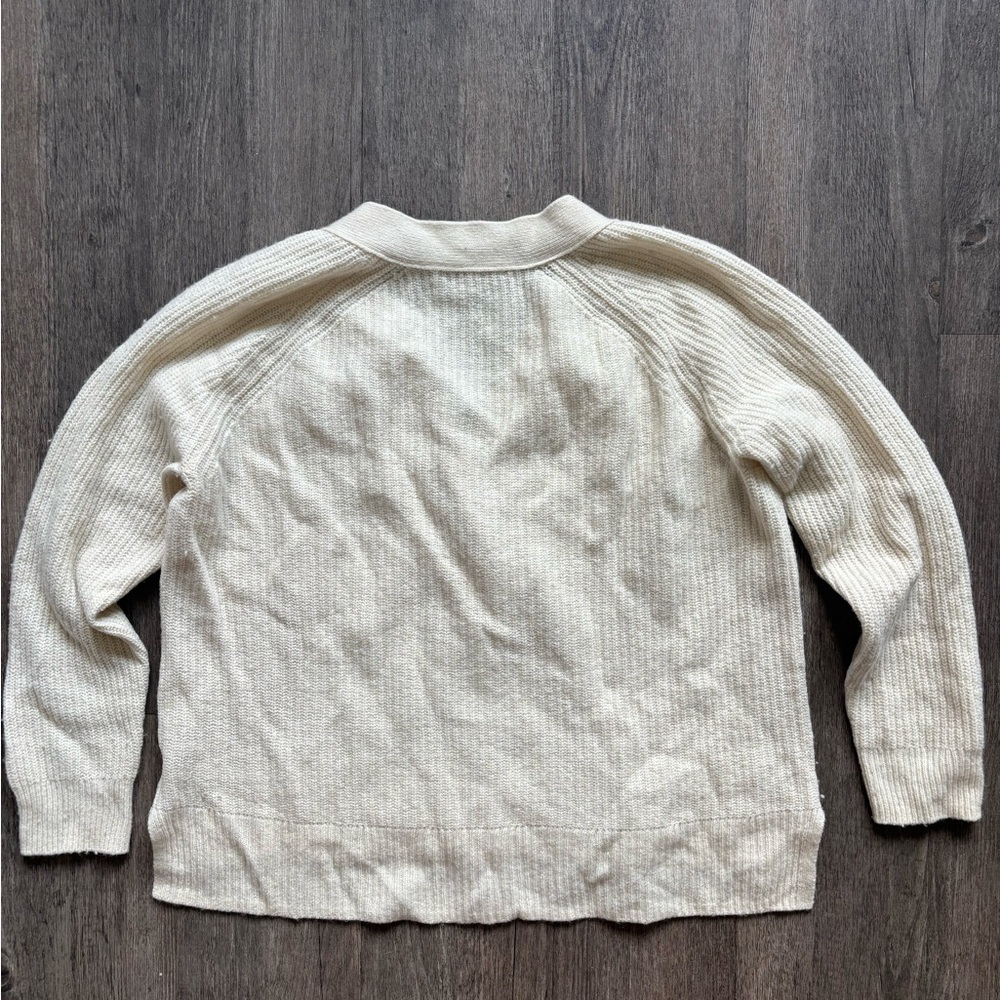 Madewell Cream V-Neck Sweater Relaxed Fit - Picture 4 of 5